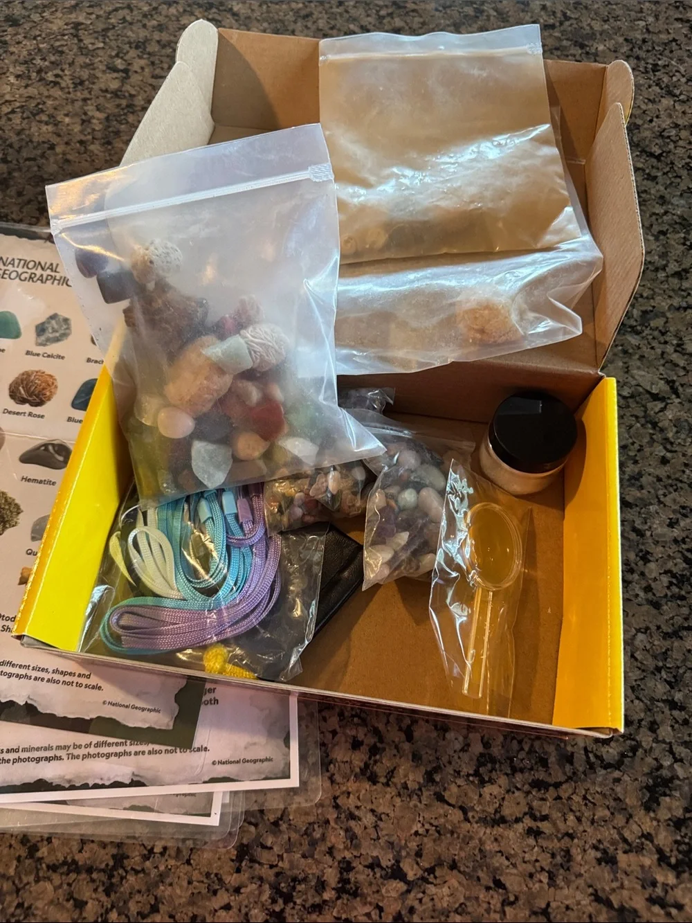 National Geographic Rock, Mineral & Fossil Kit — Yellow and Black Box